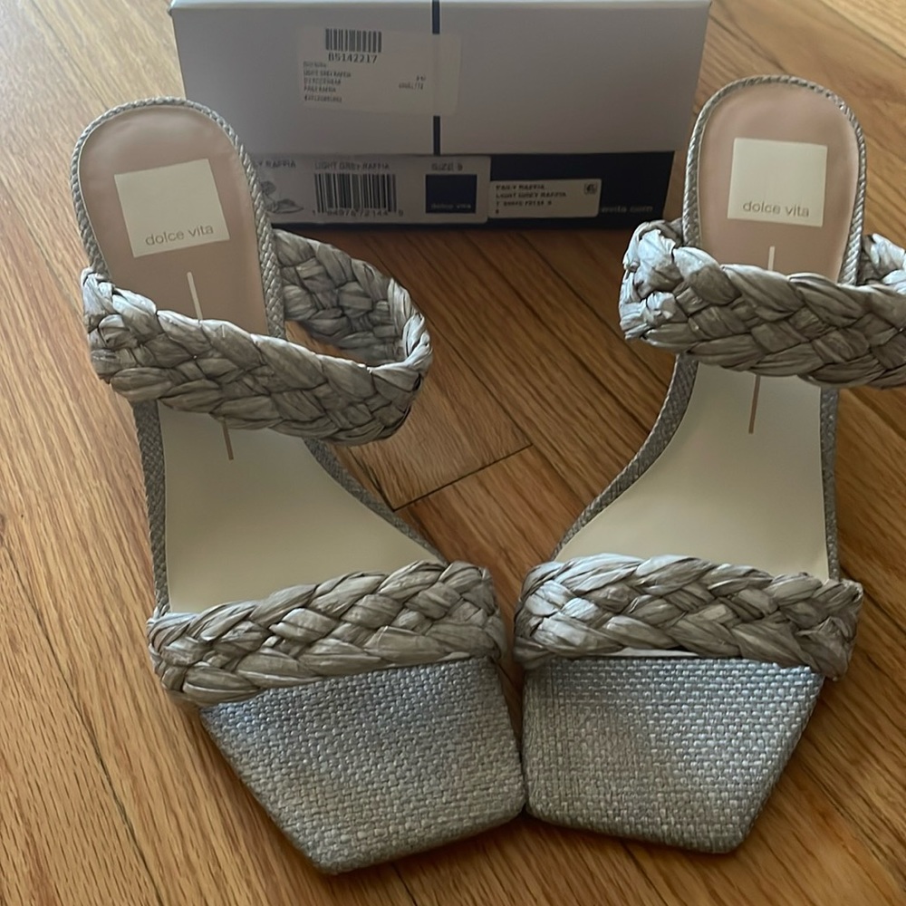 Dolce Vita Paily Raffia Sandal sz 9 NIB